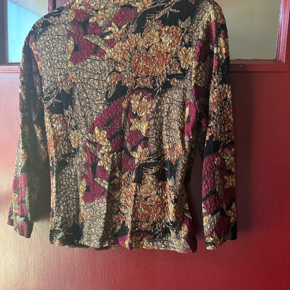 Chic Floral Faux Wrap Blouse - Burgundy and Gold - Picture 6 of 6